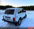 Белый ВАЗ Нива, объемом двигателя 1.7 л и пробегом 180 тыс. км за 3800 $, фото 3 на Automoto.ua