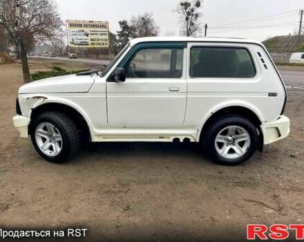 ВАЗ Нива 2006 в Харькове на Automoto.ua Белый ВАЗ Нива, объемом двигателя 1.7 л и пробегом 222 тыс. км за 1600 $, фото 4 на Automoto.ua