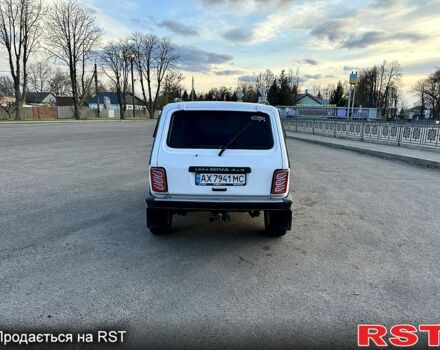Білий ВАЗ Нива, об'ємом двигуна 1.7 л та пробігом 160 тис. км за 5100 $, фото 6 на Automoto.ua