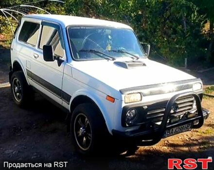ВАЗ Нива 2006 у Захарівка (Фрунзівка) на Automoto.ua Білий ВАЗ Нива, об'ємом двигуна 1.7 л та пробігом 0 тис. км за 3500 $, фото 8 на Automoto.ua