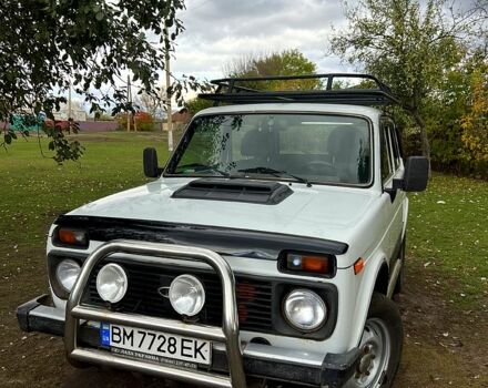 Белый ВАЗ Нива, объемом двигателя 1.7 л и пробегом 150 тыс. км за 2650 $, фото 1 на Automoto.ua