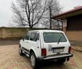 Белый ВАЗ Нива, объемом двигателя 1.7 л и пробегом 95 тыс. км за 3500 $, фото 5 на Automoto.ua