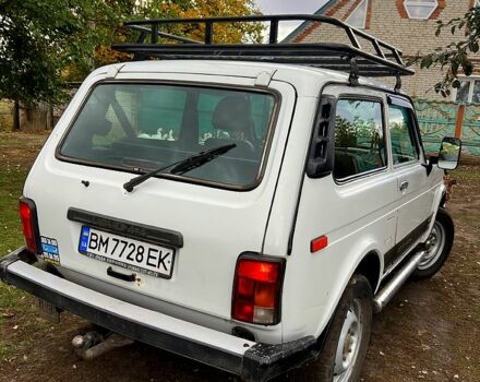 Белый ВАЗ Нива, объемом двигателя 1.7 л и пробегом 150 тыс. км за 2650 $, фото 4 на Automoto.ua
