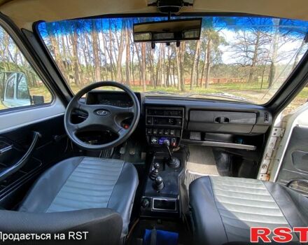Білий ВАЗ Нива, об'ємом двигуна 1.7 л та пробігом 273 тис. км за 3300 $, фото 6 на Automoto.ua