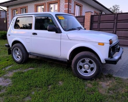 Білий ВАЗ Нива, об'ємом двигуна 1.7 л та пробігом 175 тис. км за 3950 $, фото 6 на Automoto.ua