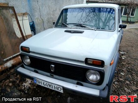 Білий ВАЗ Нива, об'ємом двигуна 1.6 л та пробігом 154 тис. км за 1550 $, фото 1 на Automoto.ua