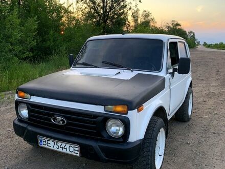 ВАЗ Нива 1984 у Вознесенске на Automoto.ua Білий ВАЗ Нива, об'ємом двигуна 1.6 л та пробігом 0 тис. км за 1400 $, фото 1 на Automoto.ua