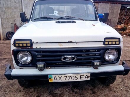 Белый ВАЗ Нива, объемом двигателя 1.6 л и пробегом 0 тыс. км за 2300 $, фото 1 на Automoto.ua