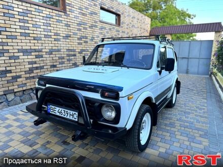 ВАЗ Нива 1989 в Новом Буге на Automoto.ua Белый ВАЗ Нива, объемом двигателя 1.6 л и пробегом 190 тыс. км за 2300 $, фото 1 на Automoto.ua