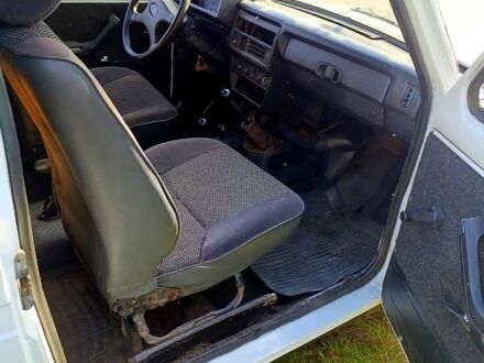 ВАЗ Нива 1990 в Черкассах на Automoto.ua Белый ВАЗ Нива, объемом двигателя 1.6 л и пробегом 77 тыс. км за 1999 $, фото 1 на Automoto.ua