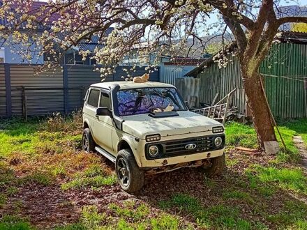 ВАЗ Нива 1990 у Перечине на Automoto.ua Білий ВАЗ Нива, об'ємом двигуна 1.6 л та пробігом 204 тис. км за 3500 $, фото 1 на Automoto.ua