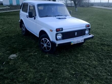 Білий ВАЗ Нива, об'ємом двигуна 1.6 л та пробігом 333 тис. км за 1650 $, фото 1 на Automoto.ua