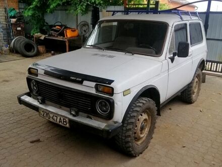 Белый ВАЗ Нива, объемом двигателя 1.6 л и пробегом 0 тыс. км за 1600 $, фото 1 на Automoto.ua