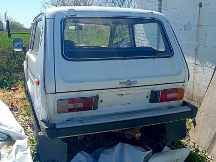 ВАЗ Нива 1997 у Сумах на Automoto.ua Білий ВАЗ Нива, об'ємом двигуна 1.6 л та пробігом 0 тис. км за 1200 $, фото 1 на Automoto.ua