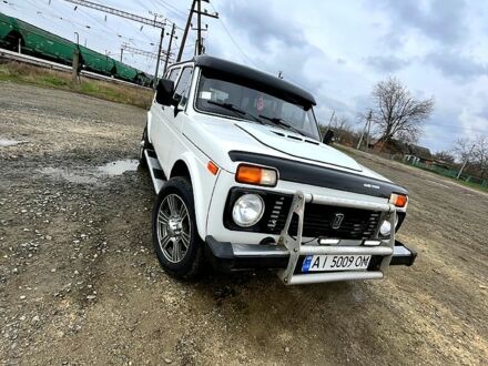 Белый ВАЗ Нива, объемом двигателя 1.7 л и пробегом 160 тыс. км за 2700 $, фото 1 на Automoto.ua