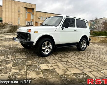 Белый ВАЗ Нива, объемом двигателя 1.7 л и пробегом 53 тыс. км за 3700 $, фото 1 на Automoto.ua