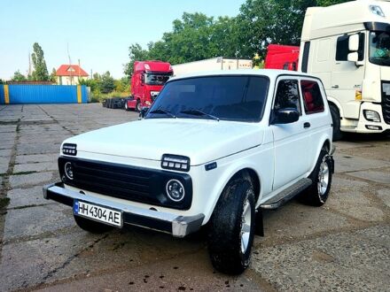 Белый ВАЗ Нива, объемом двигателя 1.7 л и пробегом 240 тыс. км за 3200 $, фото 1 на Automoto.ua