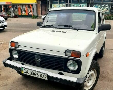 Белый ВАЗ Нива, объемом двигателя 1.7 л и пробегом 200 тыс. км за 2800 $, фото 1 на Automoto.ua