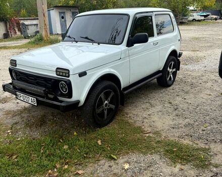 Белый ВАЗ Нива, объемом двигателя 1.7 л и пробегом 200 тыс. км за 5500 $, фото 1 на Automoto.ua