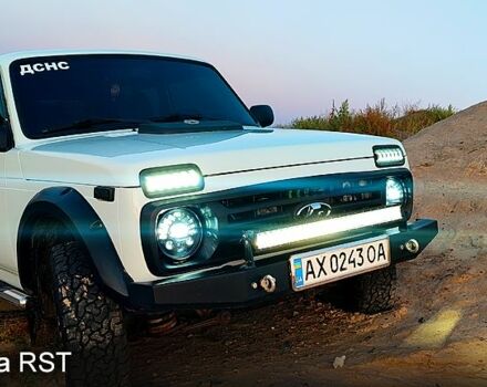 Білий ВАЗ Нива, об'ємом двигуна 1.7 л та пробігом 197 тис. км за 7000 $, фото 1 на Automoto.ua