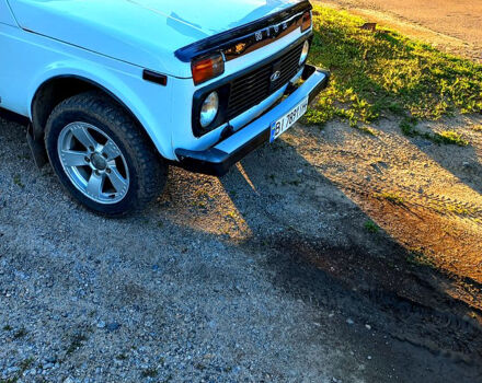 Білий ВАЗ Нива, об'ємом двигуна 1.7 л та пробігом 187 тис. км за 4000 $, фото 1 на Automoto.ua