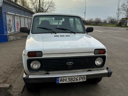 ВАЗ Нива 2015 в Доброполье на Automoto.ua Белый ВАЗ Нива, объемом двигателя 1.7 л и пробегом 0 тыс. км за 3800 $, фото 1 на Automoto.ua