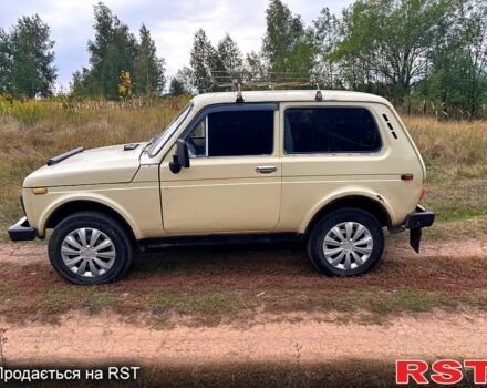 Бежевый ВАЗ Нива, объемом двигателя 1.6 л и пробегом 323 тыс. км за 1450 $, фото 5 на Automoto.ua