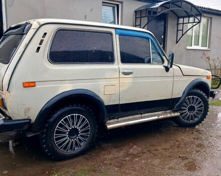 Бежевый ВАЗ Нива, объемом двигателя 1.6 л и пробегом 0 тыс. км за 1900 $, фото 2 на Automoto.ua