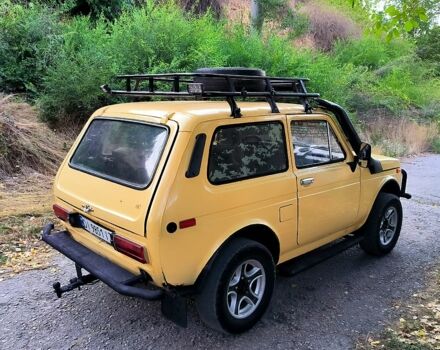 Бежевый ВАЗ Нива, объемом двигателя 1.6 л и пробегом 100 тыс. км за 1500 $, фото 3 на Automoto.ua