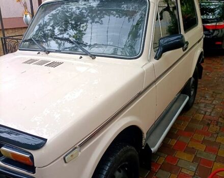 Бежевый ВАЗ Нива, объемом двигателя 1.6 л и пробегом 177 тыс. км за 2000 $, фото 1 на Automoto.ua
