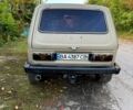 Бежевый ВАЗ Нива, объемом двигателя 1.6 л и пробегом 180 тыс. км за 3000 $, фото 6 на Automoto.ua