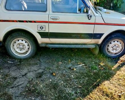 Бежевий ВАЗ Нива, об'ємом двигуна 1.6 л та пробігом 140 тис. км за 2500 $, фото 3 на Automoto.ua