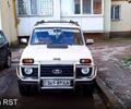 Бежевый ВАЗ Нива, объемом двигателя 16 л и пробегом 200 тыс. км за 2000 $, фото 1 на Automoto.ua