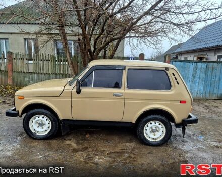Бежевий ВАЗ Нива, об'ємом двигуна 1.6 л та пробігом 150 тис. км за 2200 $, фото 3 на Automoto.ua