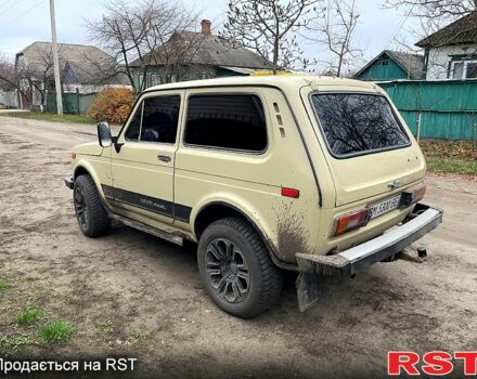 Бежевый ВАЗ Нива, объемом двигателя 1.6 л и пробегом 0 тыс. км за 2450 $, фото 3 на Automoto.ua