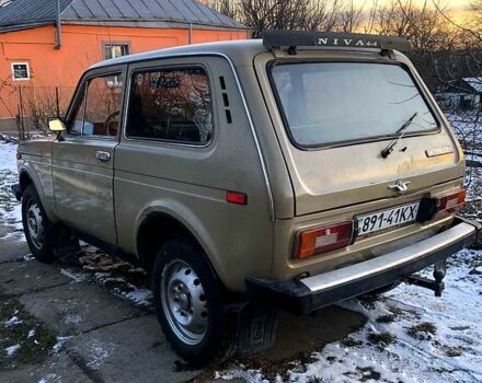 Бежевый ВАЗ Нива, объемом двигателя 1.5 л и пробегом 121 тыс. км за 1900 $, фото 7 на Automoto.ua