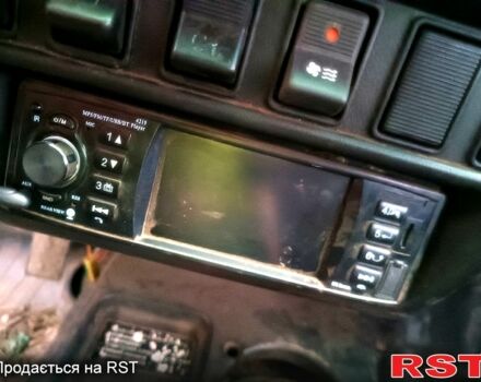 Бежевый ВАЗ Нива, объемом двигателя 1.6 л и пробегом 180 тыс. км за 1800 $, фото 4 на Automoto.ua