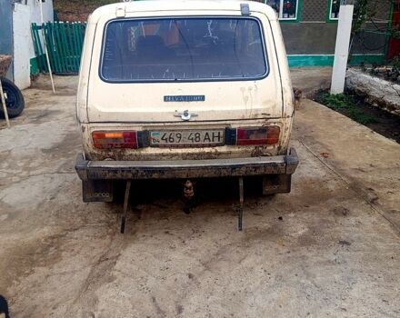 Бежевый ВАЗ Нива, объемом двигателя 1.6 л и пробегом 100 тыс. км за 2000 $, фото 3 на Automoto.ua