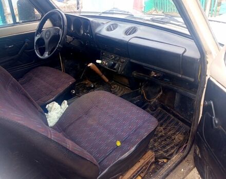 Бежевый ВАЗ Нива, объемом двигателя 1.6 л и пробегом 100 тыс. км за 2000 $, фото 5 на Automoto.ua