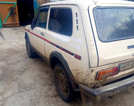 Бежевый ВАЗ Нива, объемом двигателя 1.6 л и пробегом 100 тыс. км за 2000 $, фото 2 на Automoto.ua