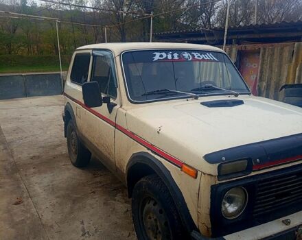 Бежевый ВАЗ Нива, объемом двигателя 1.6 л и пробегом 100 тыс. км за 2000 $, фото 4 на Automoto.ua