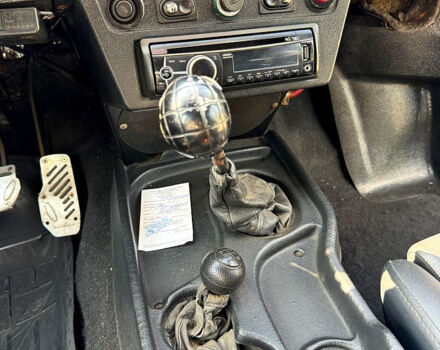 Черный ВАЗ Нива, объемом двигателя 1.6 л и пробегом 183 тыс. км за 2300 $, фото 11 на Automoto.ua