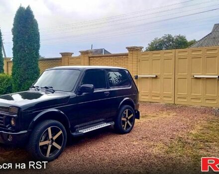 Чорний ВАЗ Нива, об'ємом двигуна 1.7 л та пробігом 91 тис. км за 10500 $, фото 4 на Automoto.ua