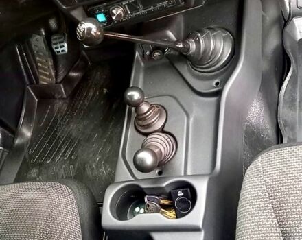 Чорний ВАЗ Нива, об'ємом двигуна 1.7 л та пробігом 91 тис. км за 10500 $, фото 10 на Automoto.ua