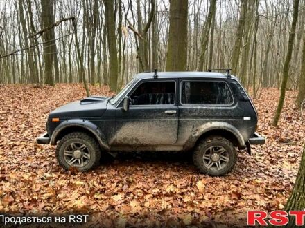 Чорний ВАЗ Нива, об'ємом двигуна 1.6 л та пробігом 180 тис. км за 1300 $, фото 1 на Automoto.ua