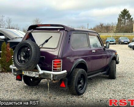 Фиолетовый ВАЗ Нива, объемом двигателя 1.7 л и пробегом 250 тыс. км за 2300 $, фото 3 на Automoto.ua