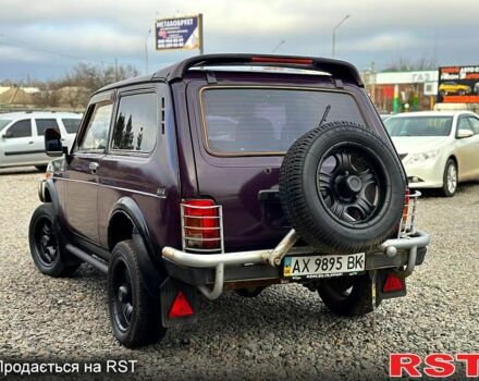 Фиолетовый ВАЗ Нива, объемом двигателя 1.7 л и пробегом 250 тыс. км за 2300 $, фото 2 на Automoto.ua
