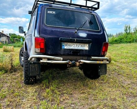 Фиолетовый ВАЗ Нива, объемом двигателя 1.7 л и пробегом 100 тыс. км за 3960 $, фото 1 на Automoto.ua
