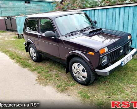 Фиолетовый ВАЗ Нива, объемом двигателя 1.7 л и пробегом 80 тыс. км за 4850 $, фото 1 на Automoto.ua