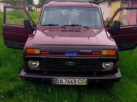 ВАЗ Нива 2005 в Новоукраинке на Automoto.ua Коричневый ВАЗ Нива, объемом двигателя 1.7 л и пробегом 170 тыс. км за 2500 $, фото 1 на Automoto.ua